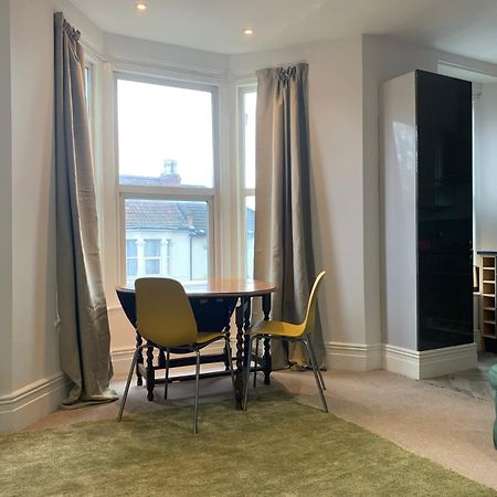 Central 2 Bed Flat. Free Parking ブリストル エクステリア 写真